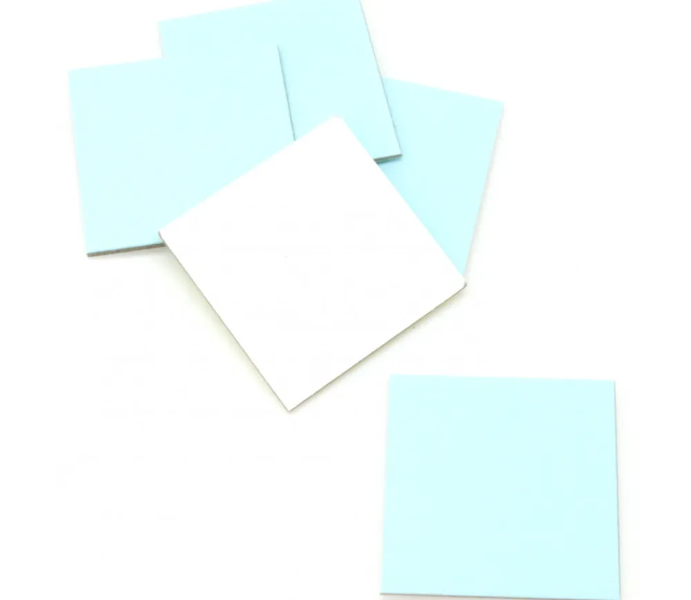 Tout Pour le Jeu 24 carrés 4 x 4 cm carton rigide bleu clair/blanc vierge tuiles à personnaliser