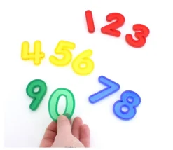 Tout Pour le Jeu 30 chiffres 0 à 9 hauteur 5 cm plastique translucide coloré