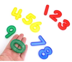 Tout Pour le Jeu 30 chiffres 0 à 9 hauteur 5 cm plastique translucide coloré