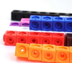 Tout Pour le Jeu 100 cubes mathlinks 2 cm clips encastrables emboitables math