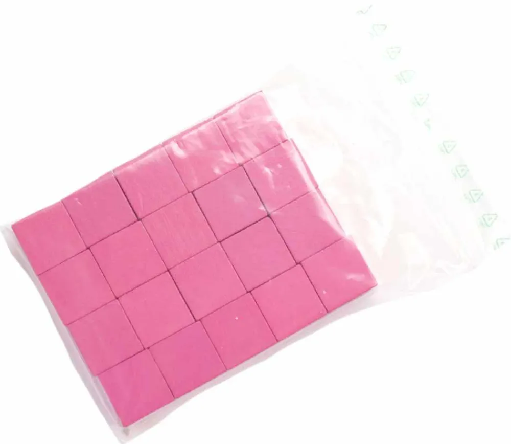 Tout Pour le Jeu 20 Cubes roses en bois de 1.6 cm