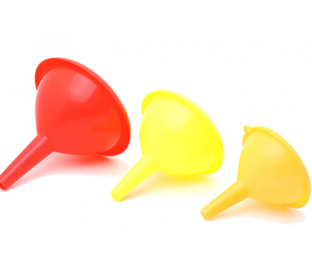Tout Pour le Jeu 3 entonnoirs plastique : petit, moyen et grand