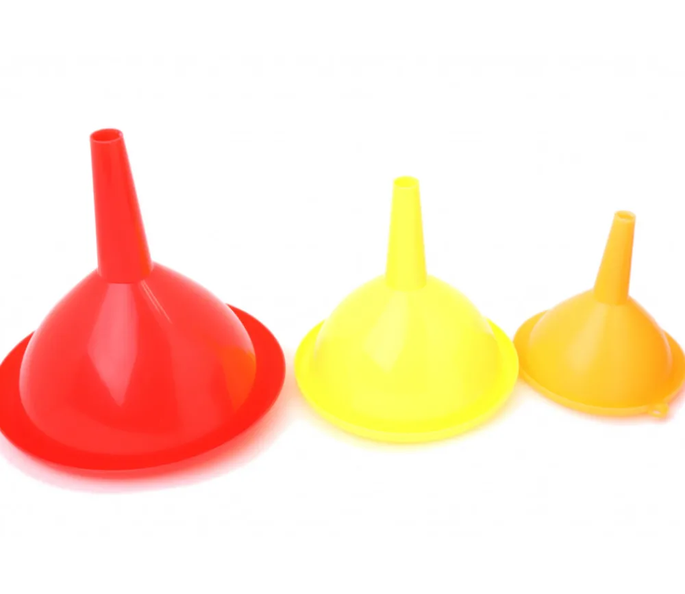 Tout Pour le Jeu 3 entonnoirs plastique : petit, moyen et grand