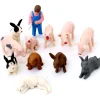 Tout Pour le Jeu 12 figurines Ferme : lapins, porcelets et fermière dans un tube de rangement