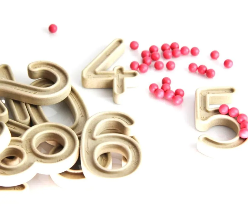 Tout Pour le Jeu 10 Grands chiffres en relief 7.5 cm avec billes