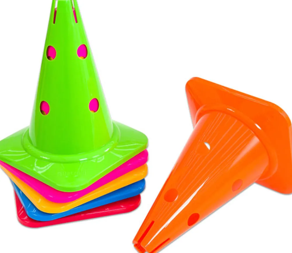 Tout Pour le Jeu 6 grands Cônes slalom 30 cm SUPER RESISTANTS avec trous