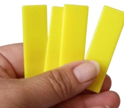 Tout Pour le Jeu 500 grands jetons rectangles 5.5 x 1.6 cm en plastique coloré