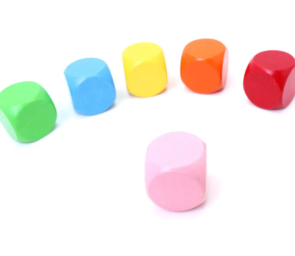 Tout Pour le Jeu 6 gros dés neutres 4 cm bois multicolores