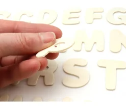 Tout Pour le Jeu 26 lettres alphabet en bois naturel 3.5 cm