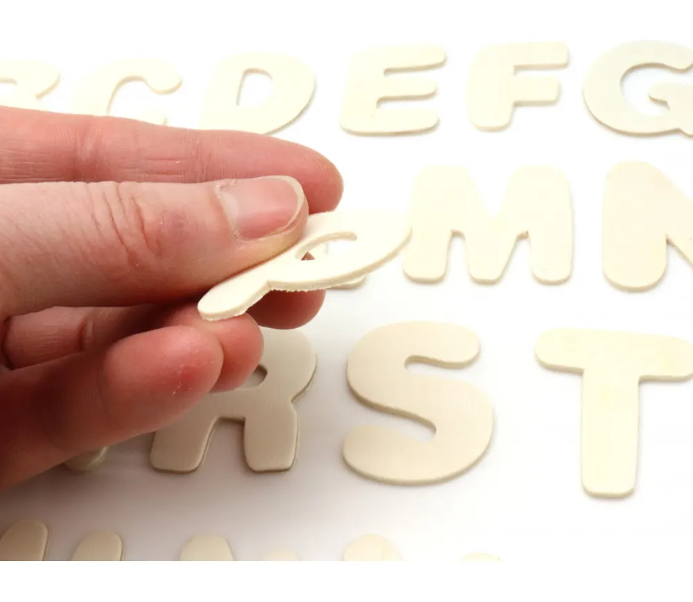 Tout Pour le Jeu 26 lettres alphabet en bois naturel 3.5 cm