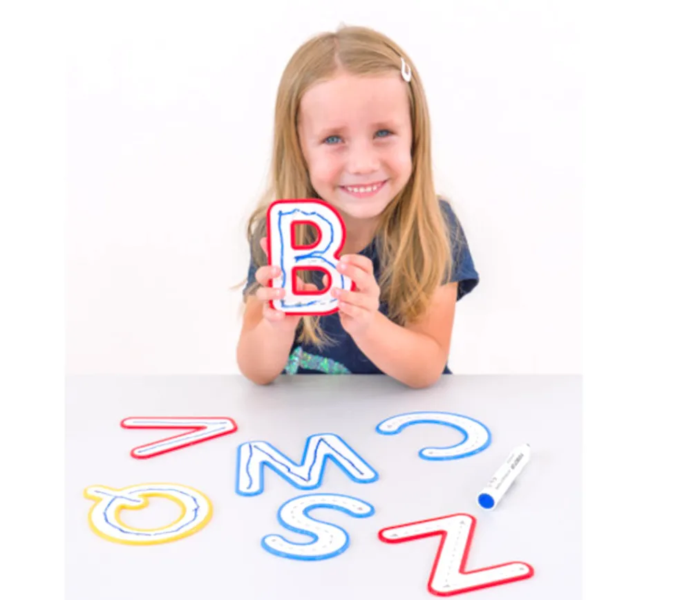 Tout Pour le Jeu 26 lettres de traçage - majuscule effaçable 11.5 cm