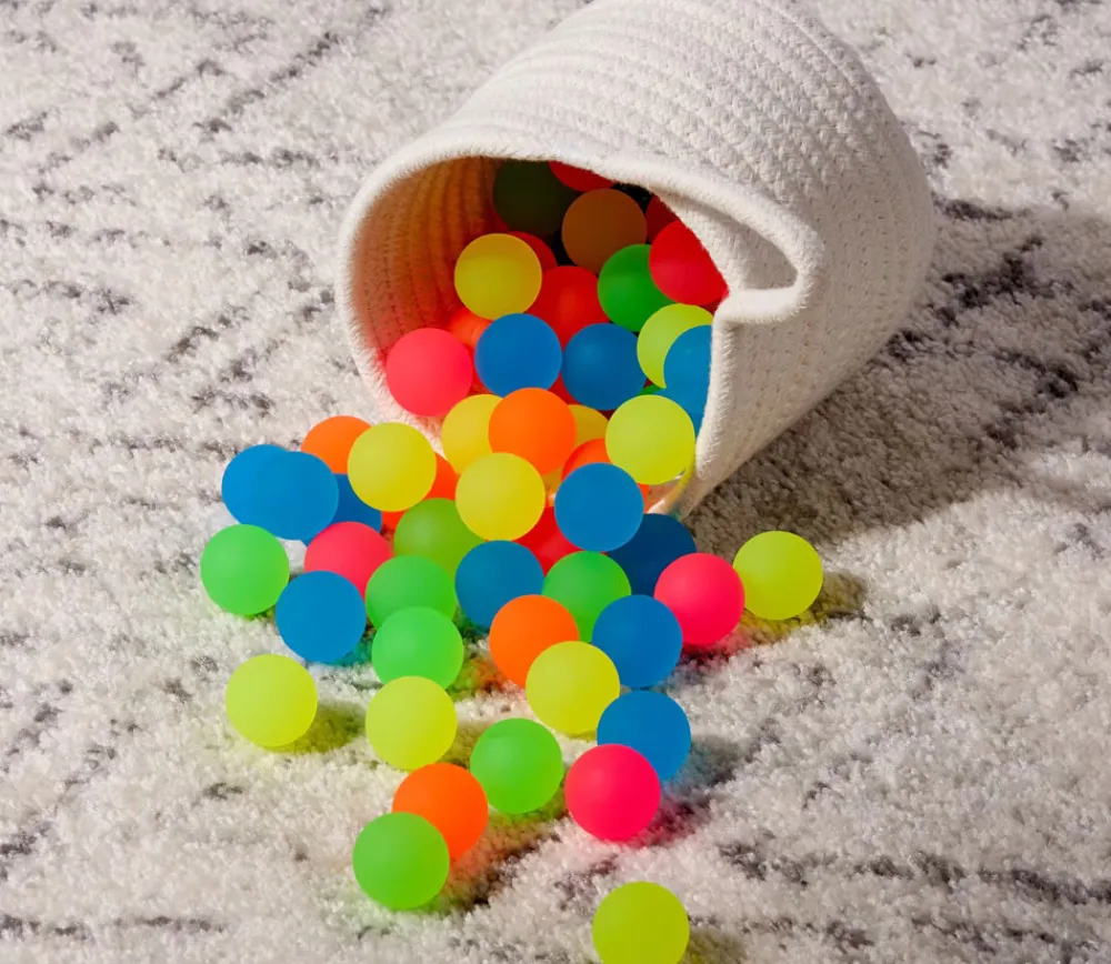 Enfant Tout Pour le Jeu 85 mini balles neon rebondissantes Ø 2.5 cm caoutchouc souple