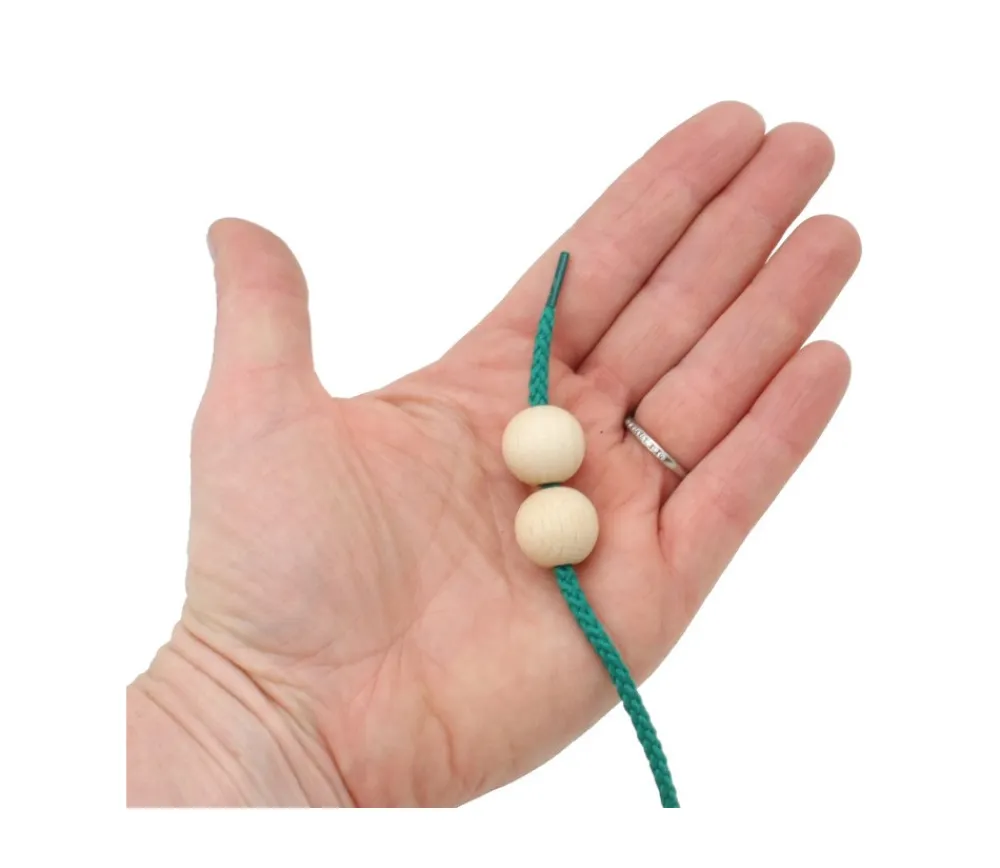 Tout Pour le Jeu 50 perles en bois hêtre 1.5 cm - trou de 0.4 cm