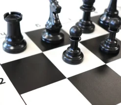 Tout Pour le Jeu 32 Pièces échecs plastique 97 mm taille T5 + 2 dames