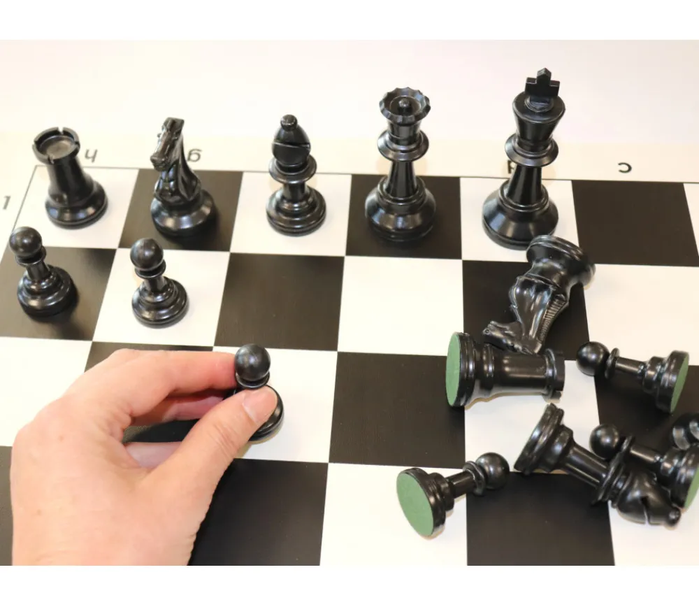 Tout Pour le Jeu 32 Pièces échecs plastique 97 mm taille T5 + 2 dames