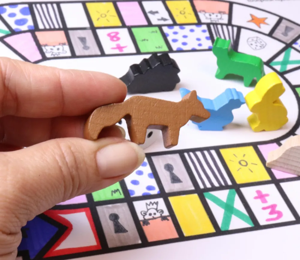 Tout Pour le Jeu 6 Pions en bois animaux multicolores pour jeux