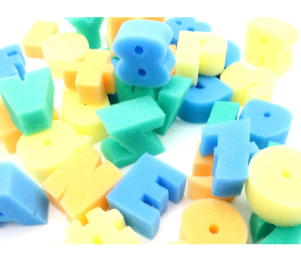 Tout Pour le Jeu 26 tampons lettres alphabet en éponge 4/5 cm