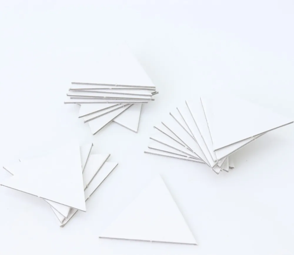 Tout Pour le Jeu 25 Tuiles 40 mm triangle jeton épais blanc à personnaliser