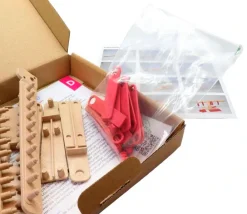 Tout Pour le Jeu Balance éducative des poids et chiffres en bois recyclé