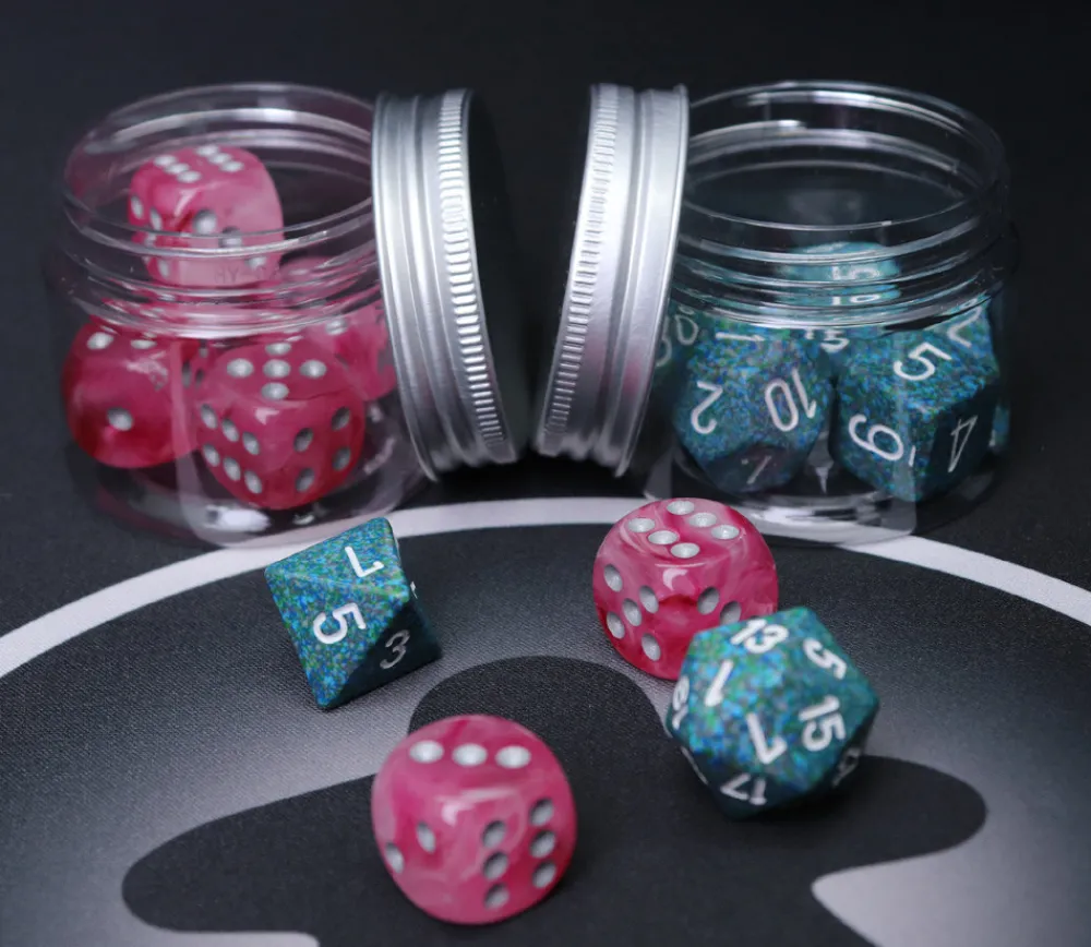 Tout Pour le Jeu Boîte ronde Ø 4.8 cm plastique avec couvercle à vis en aluminium