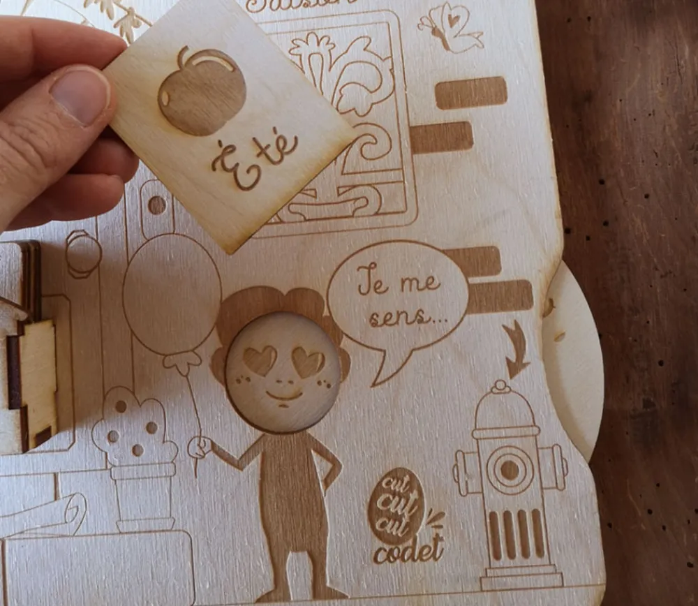 Tout Pour le Jeu Calendrier perpétuel maisonnette tout en bois pour enfants