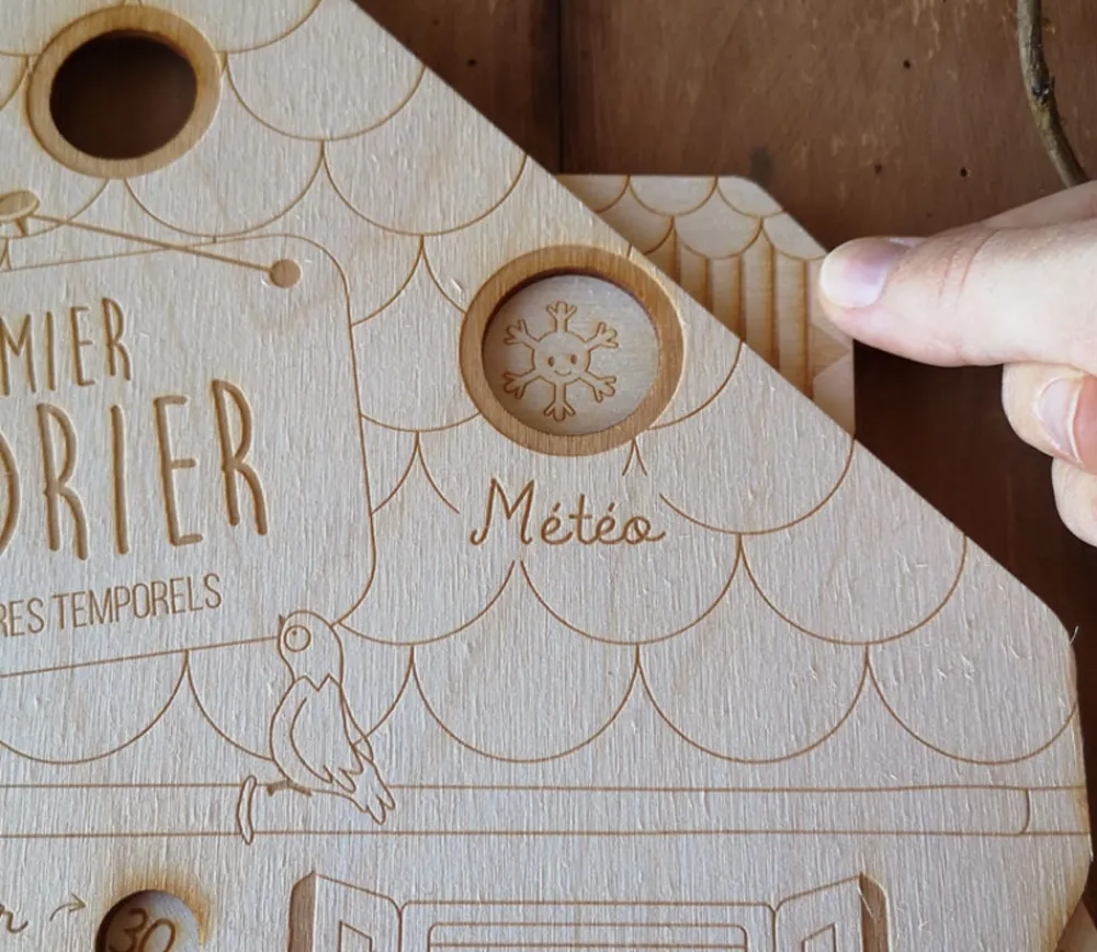 Tout Pour le Jeu Calendrier perpétuel maisonnette tout en bois pour enfants