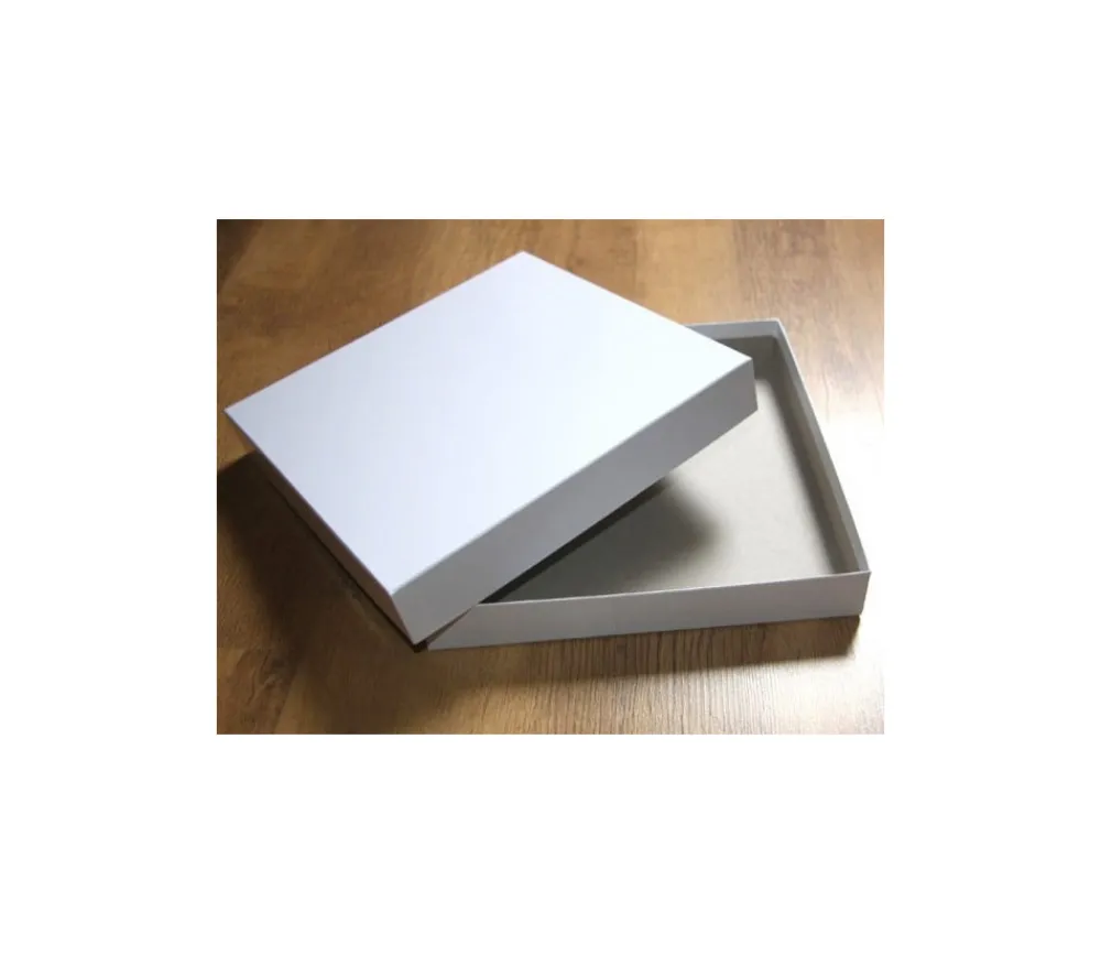 Tout Pour le Jeu C2C Boite carré avec cale - 260 x 260 x 43 mm - blanc avec sabot intérieur