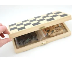 Tout Pour le Jeu Coffret échec complet pliable 26 cm : plateau bois + 32 Pièces bois