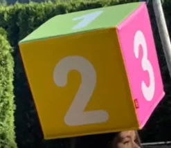 Tout Pour le Jeu Dé 30 cm mousse vinyle faces couleurs chiffres 1 à 6 pour jeu XXL