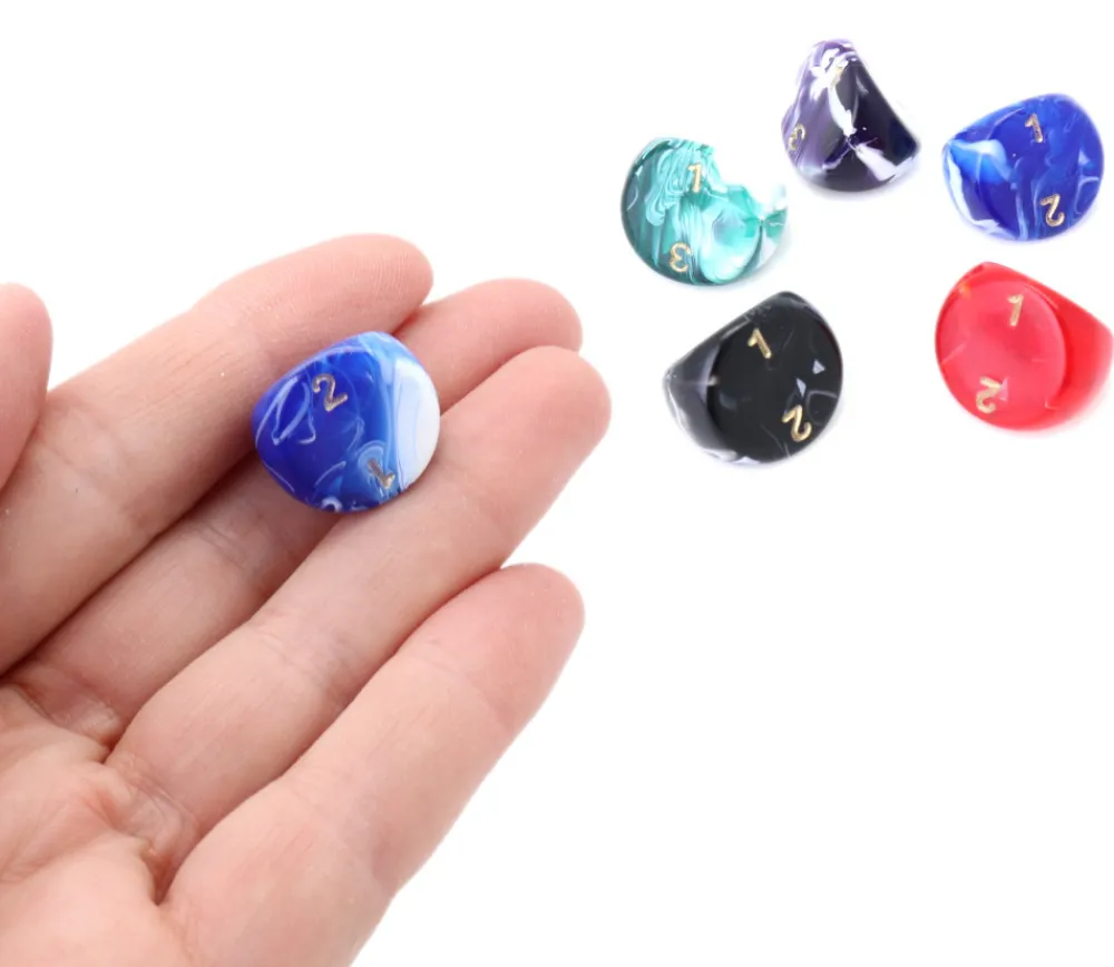Tout Pour le Jeu Dé 3 faces 1 à 3 marbré à l'unité (couleur mise au hasard)