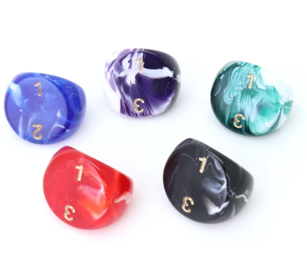 Tout Pour le Jeu Dé 3 faces 1 à 3 marbré à l'unité (couleur mise au hasard)