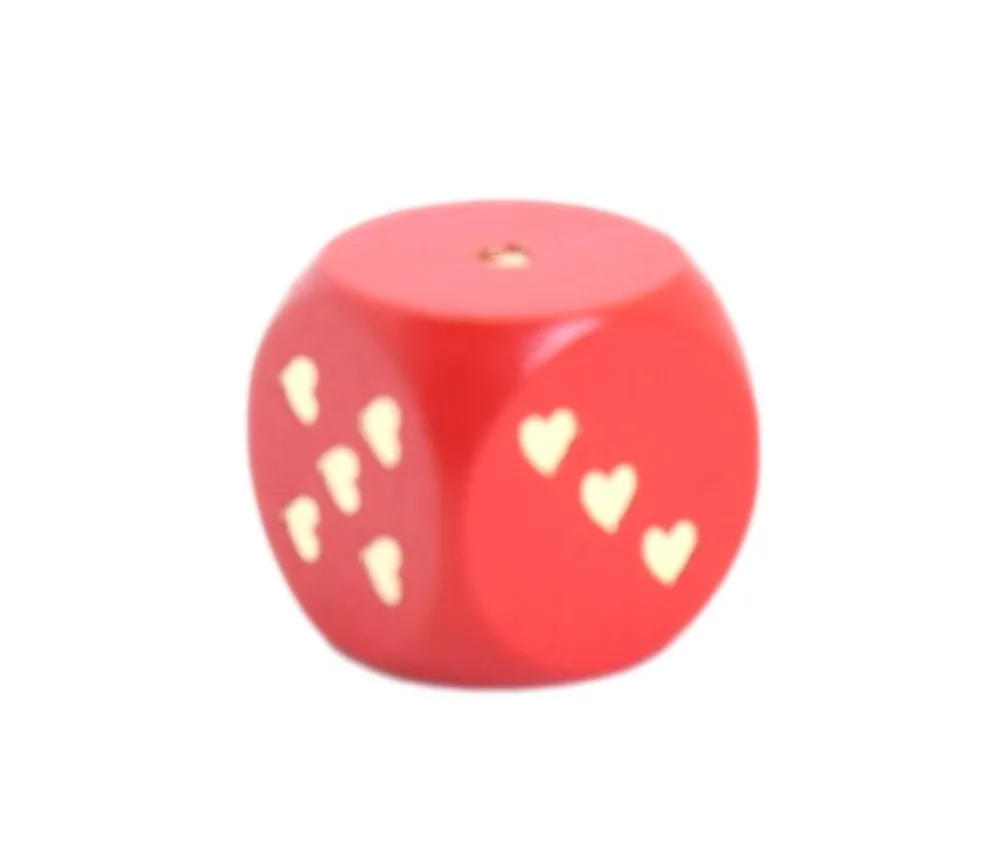 Tout Pour le Jeu Dé en bois rouge avec coeurs dorés 1.6 cm Amour