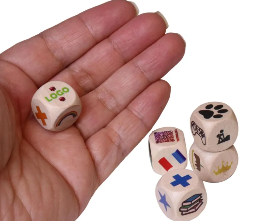 Tout Pour le Jeu Dé personnalisé 16 mm en bois : 6 faces personnalisées avec vos images