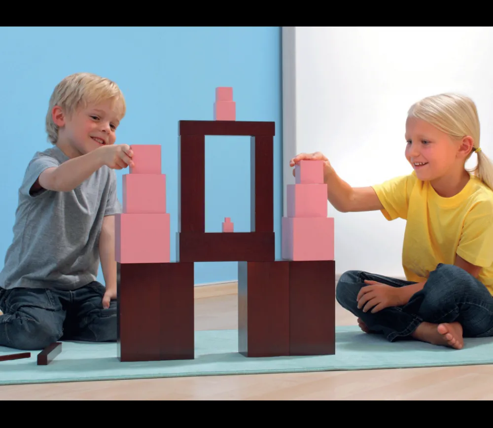Tout Pour le Jeu Escalier Marron Montessori - 10 briques en bois