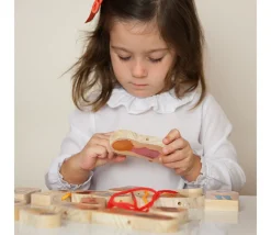 Tout Pour le Jeu Familles du monde - 24 figurines bois à relier