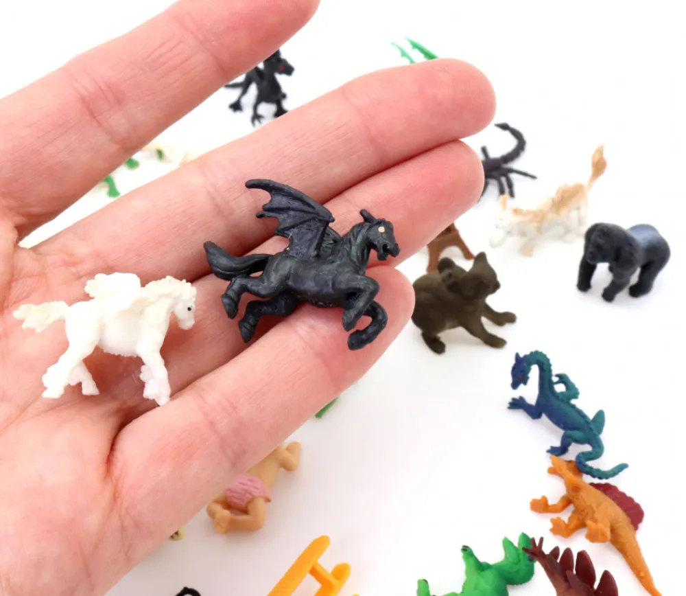 Tout Pour le Jeu Figurine mini mini pégase blanc 30 x 25 x 10mm
