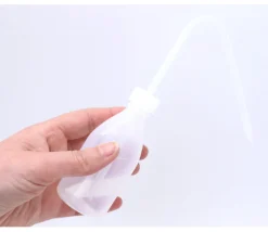 Tout Pour le Jeu Flacon à col étroit 100 ml avec pissette