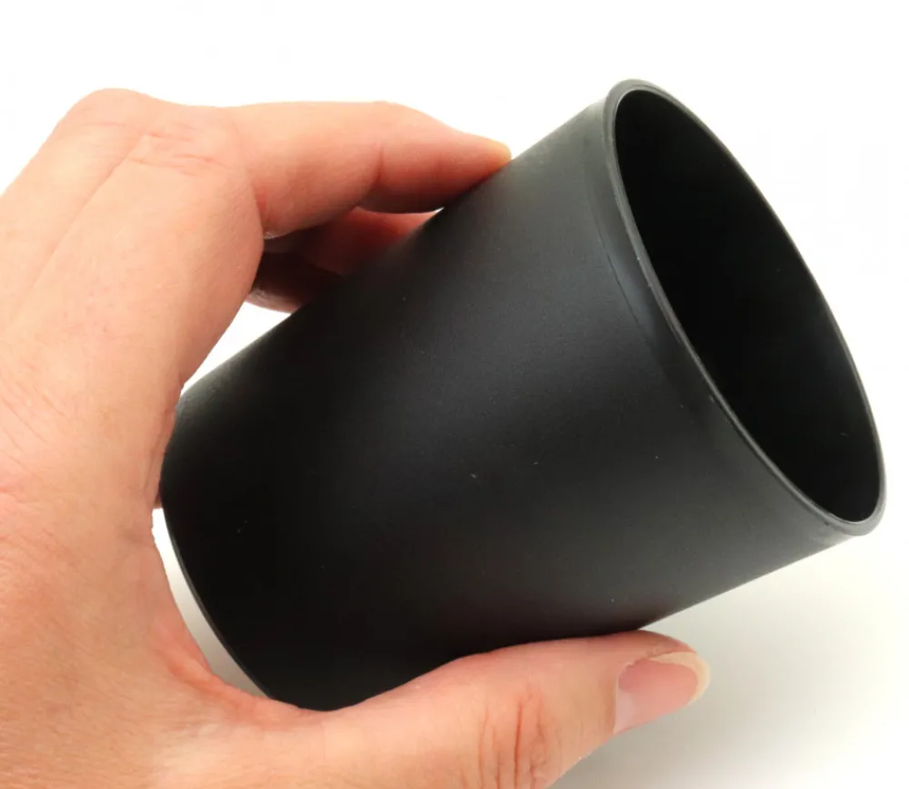Tout Pour le Jeu Gobelet plastique noir pour lancer de dés 7.8 cm de haut