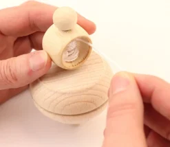 Tout Pour le Jeu Grosse toupie bois brut avec lanceur ficelle 10.7 cm