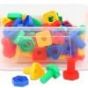 Enfant Tout Pour le Jeu Jeu 64 pièces vis et écrous dans boite plastique