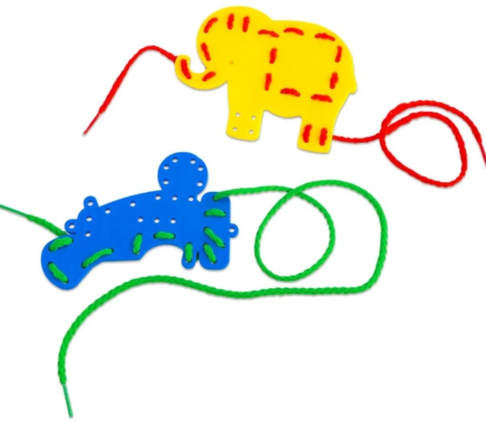 Tout Pour le Jeu Jeu de laçage animaux et véhicules : 32 formes + 16 lacets
