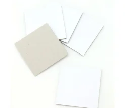 Tout Pour le Jeu Kit Jeu mémo à personnaliser : Boite + 24 carrés 4 x 4 cm + 48 étiquettes