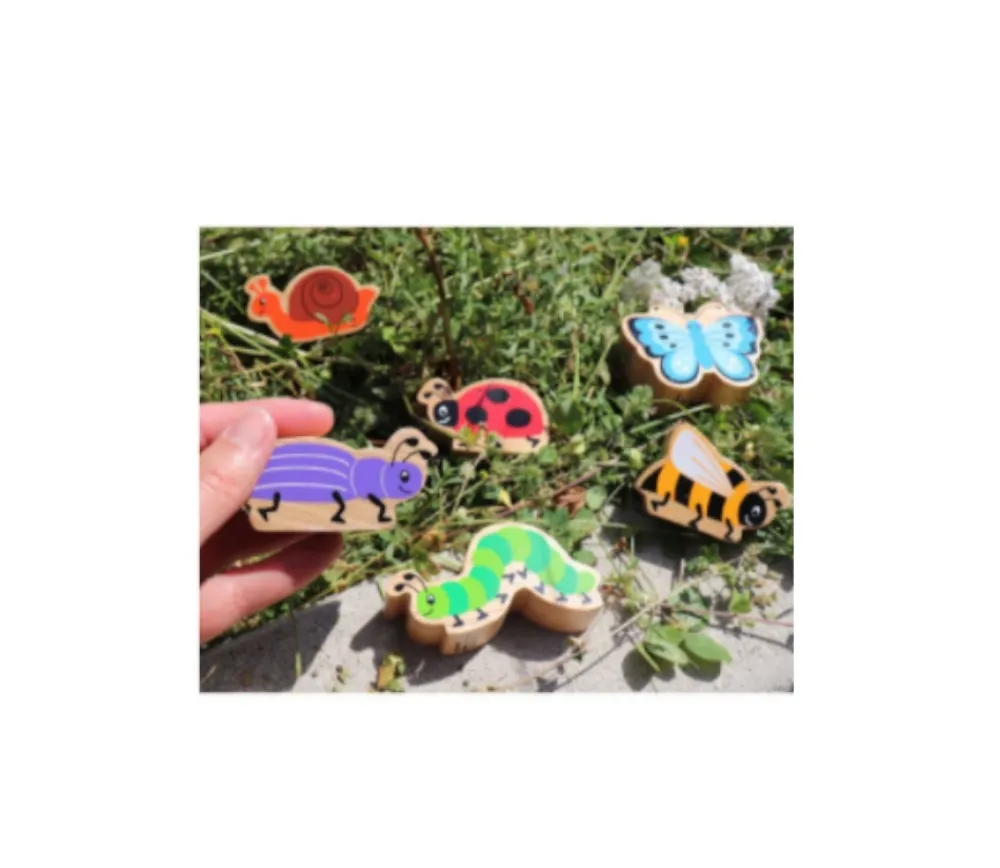 Tout Pour le Jeu Merle noir oiseau en bois 54 x 77 x 25 mm