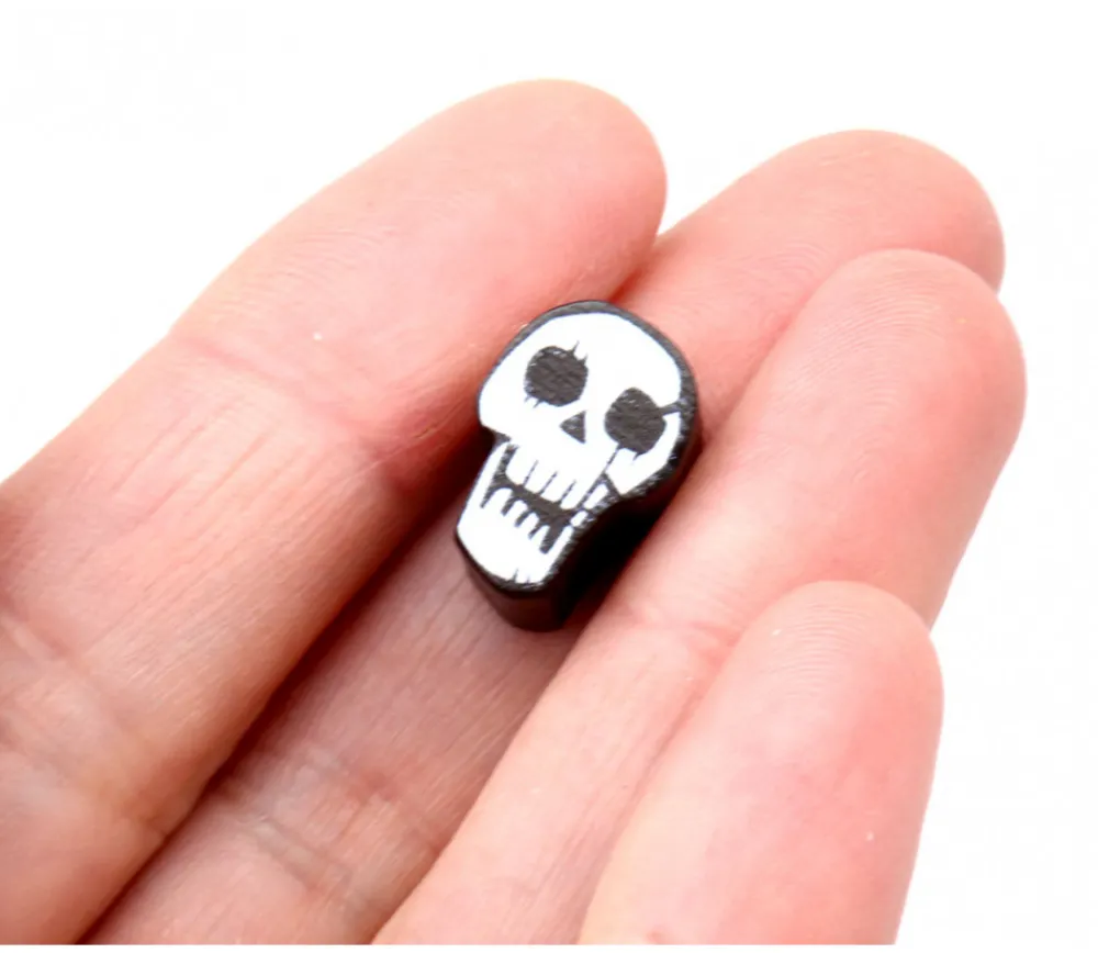 Tout Pour le Jeu Pion de jeu crane tête de mort en bois 16 x 11 x 5mm