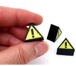 Tout Pour le Jeu Pion en bois triangle danger 16 x 18 x 10 mm