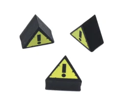 Tout Pour le Jeu Pion en bois triangle danger 16 x 18 x 10 mm