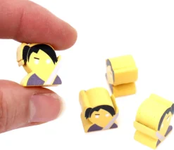 Tout Pour le Jeu Pion Samouraï ninja jaune en bois 16 x 15 x 10 mm