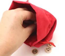 Tout Pour le Jeu Sac 13 x 18 cm - velours épais rouge avec cordon