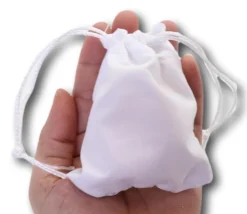 Tout Pour le Jeu Sac tissu blanc de 9 x 8 cm avec cordon serrage - style velours