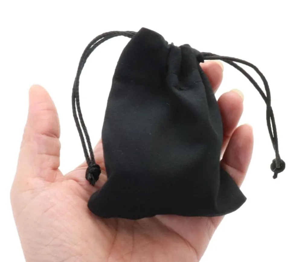 Tout Pour le Jeu Sac tissu noir 9 x 8 cm avec cordon serrage - style velours